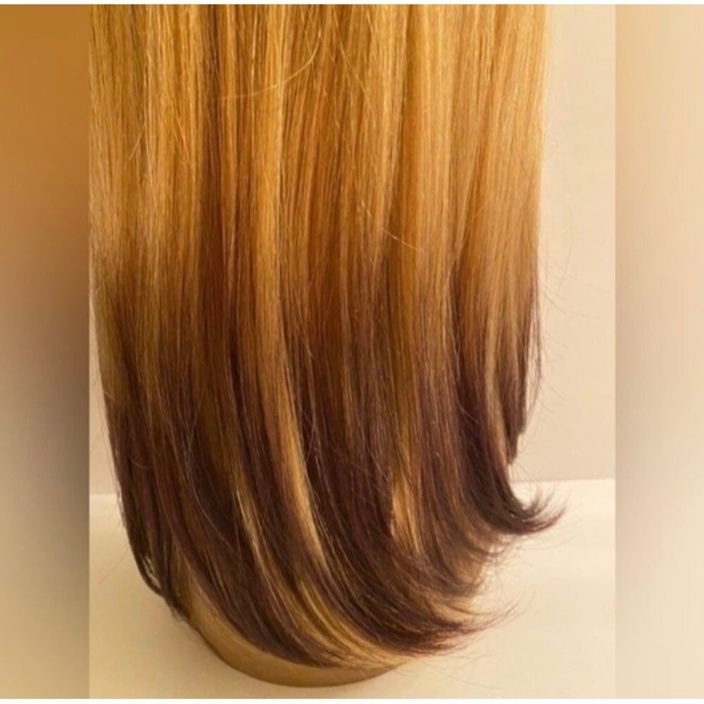 10. Ombré synthetic wig - Picture 5 of 6